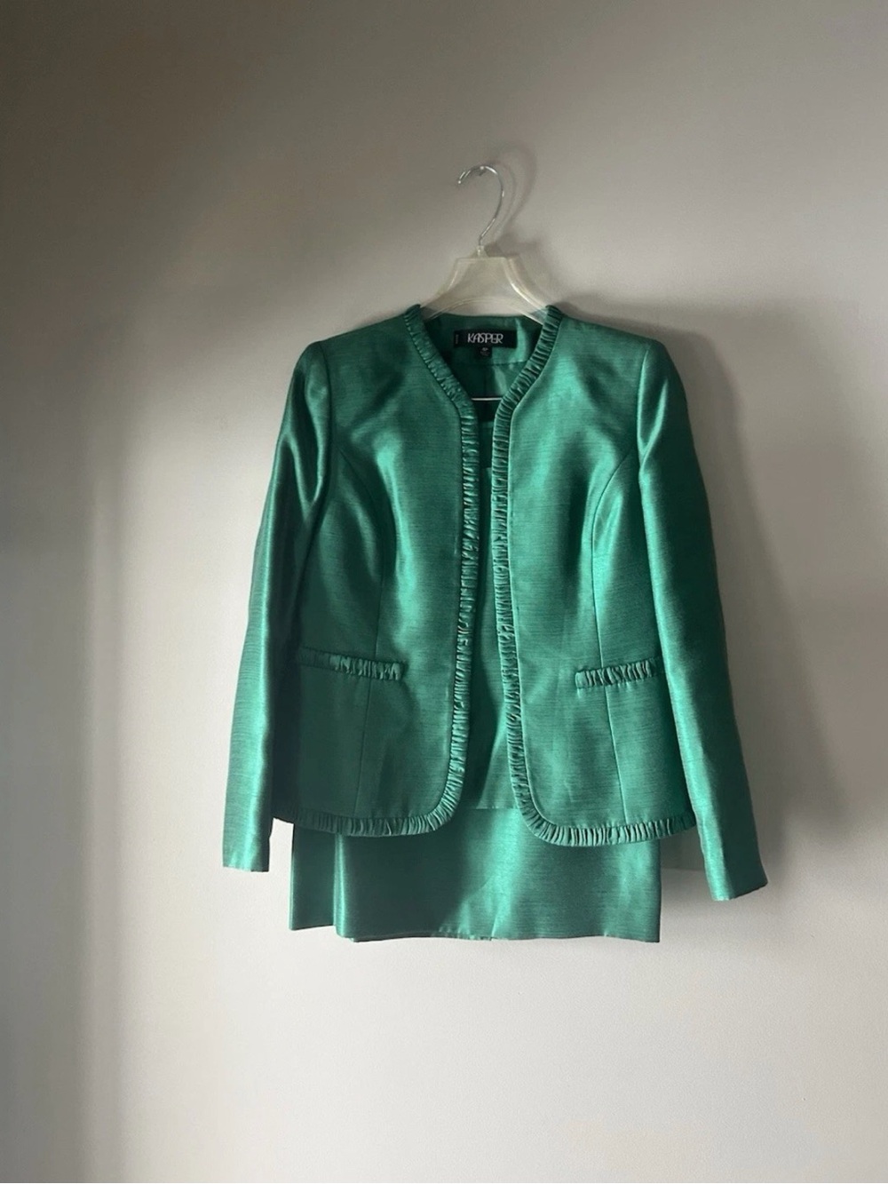 💫 NWT Kasper 3 Pc Fitted Taylored Skirt Suit Silky Fairy Green Sz 4 P